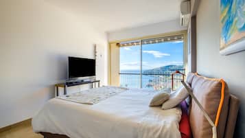 2 chambres, fer et planche à repasser, Wi-Fi gratuit, draps fournis
