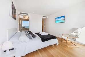 4 bedrooms, free WiFi, bed sheets - Villa 'Nereo' with Sea View, Wi-Fi and Air Conditioning (Alcúdia)