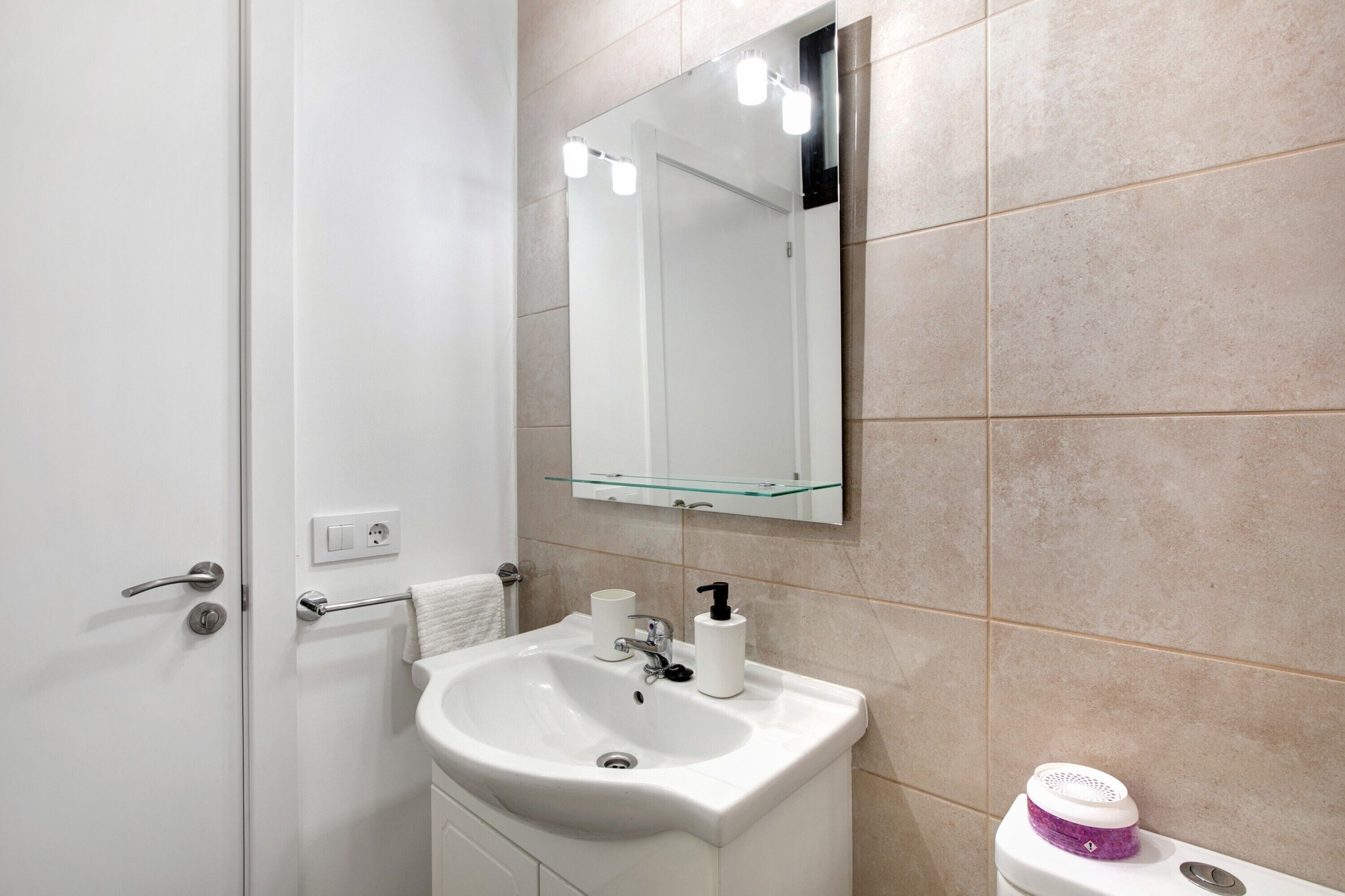 シャワー、タオル