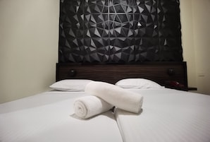 Escritorio, camas plegables/adicionales, wifi gratis y ropa de cama