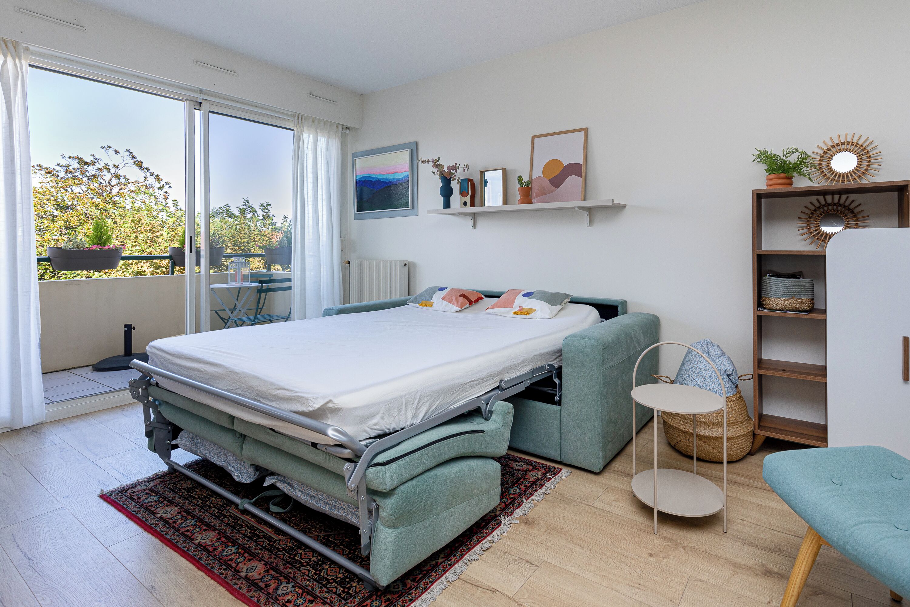 1 slaapkamer, een strijkplank/strijkijzer, wifi, beddengoed