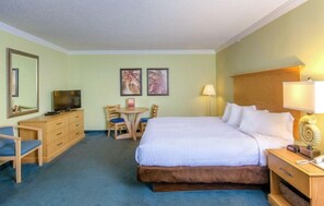 WiFi, bed sheets - Spectacular OV King Room Resort Amenities Included (Myrtle Beach)
