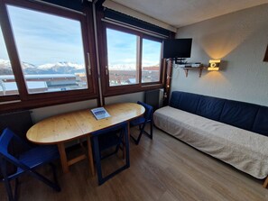 TV - Divisible studio in the center, gallery access, 4 people (La Plagne)