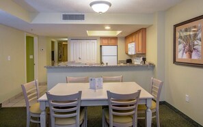 Dining - Euphoric Oceanfront 15th Floor 3 Bedroom Condo (Myrtle Beach)