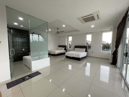 Family Bungalow, 5 Bedrooms, Pool Access | Iron/ironing board, free WiFi, bed sheets