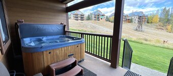 TimberStone 14 - Golf - Ski - Hike - Chill - Private Hot Tub - Sleeps 9