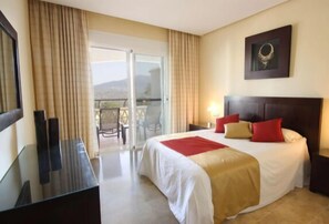 2 bedrooms, iron/ironing board, WiFi, bed sheets - Loasis, Luxueux et Calme 2 Chambres au Bord du Golf de la Cala, vue Montagnes (Mijas)