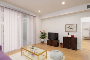 スマートテレビ、暖炉