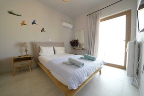 1 bedroom, iron/ironing board, free WiFi - Lovely New Penthouse Apartment on the Athenian Riviera (Glyfada)