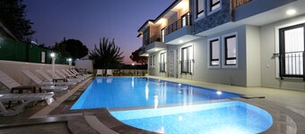 Bright House Apart