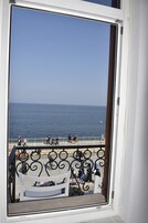 STANDARD SEA VIEW ROOM | Balcony view