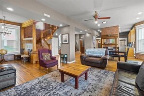 TV, fireplace, offices