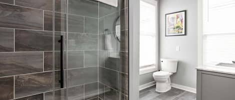 Bathtub, hair dryer, towels