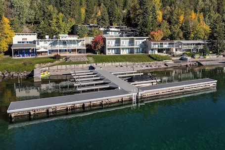 Exterior. Waterfront Studio Retreat!