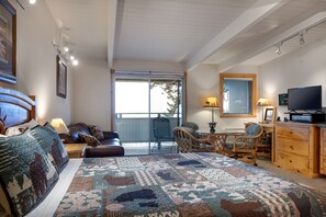 1 soverom, strykejern/-brett, wi-fi (inkludert) og sengetøy