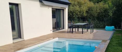 Piscine extérieure, piscine chauffée