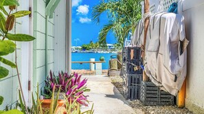 Unclassified image, 4 of 37, button