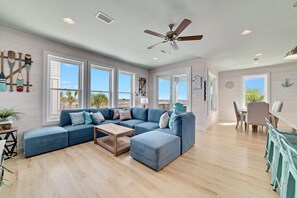Smart TV - Charming Cottage w/Gulf View, Beach Access & Pool (Gulf Shores)