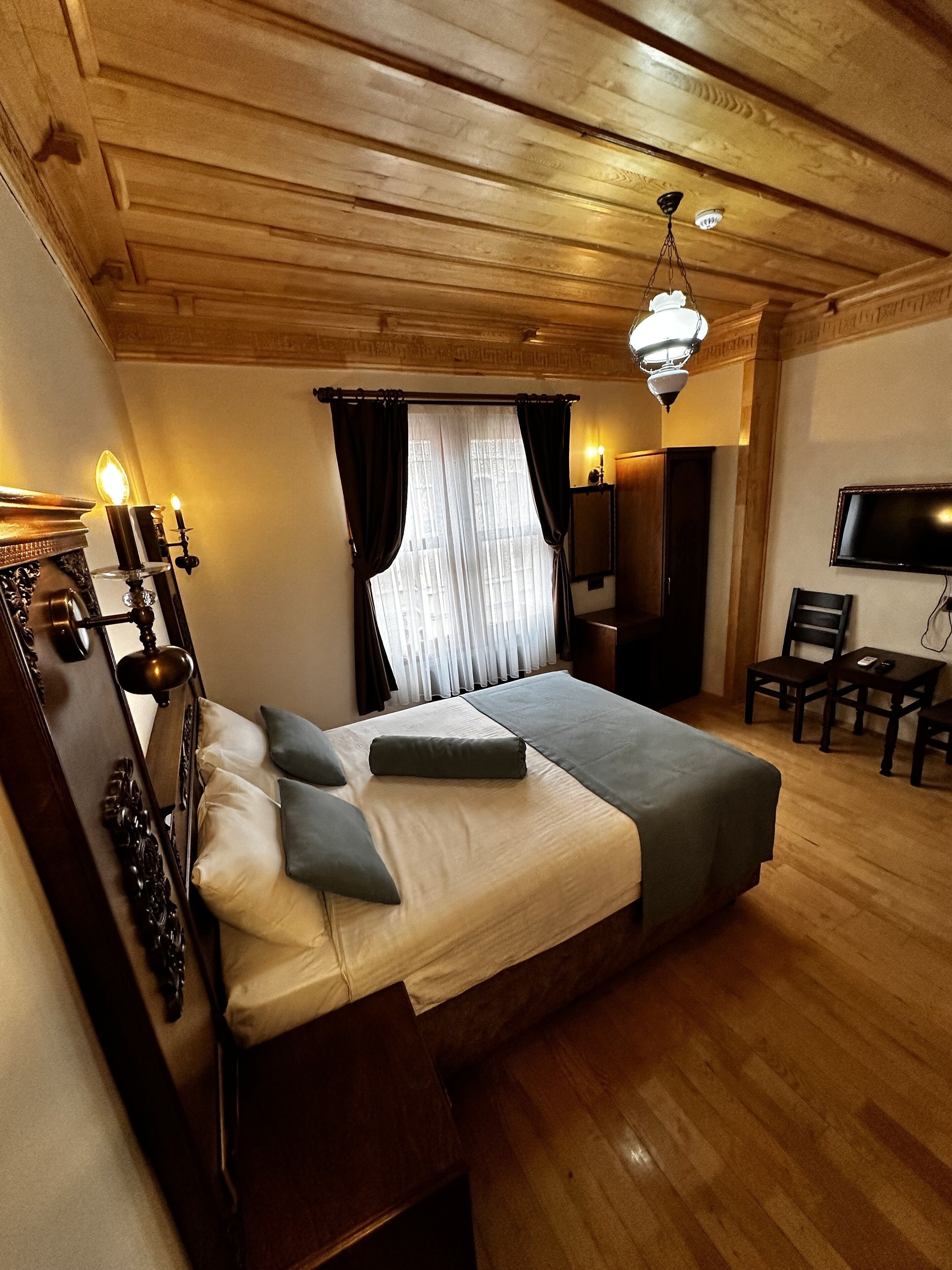 华丽双人房 | 特色装修、特色家居、办公桌、笔记本电脑工作区