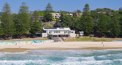 112 Flynn's Beach - 2 bedroom resort Style accommodation