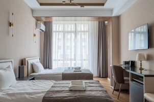 Premium bedding, minibar, in-room safe, desk