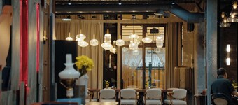 Five Hotel