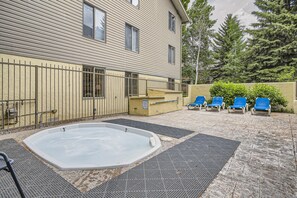 Terrace/patio - Minutes to Beaver Creek, Walk to Nottingham Lake! (Avon)