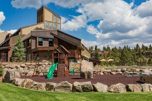 Children's area - Starlight Suite (#747) | 10 min to Ski - Golf - AC/Pool/Hot Tub (Durango)