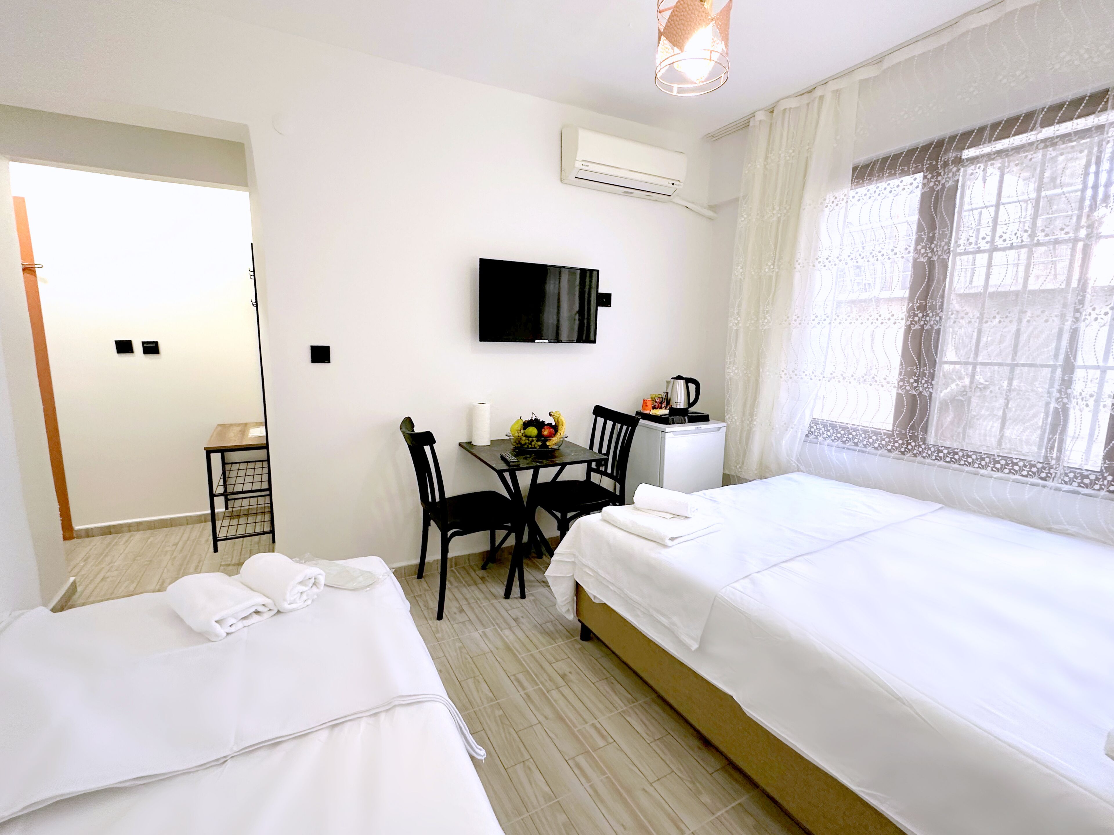 Basic Triple Room | Premium bedding, minibar, in-room safe, desk
