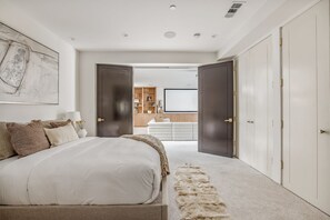 5 Schlafzimmer, Bügeleisen/Bügelbrett, WLAN, Bettwäsche