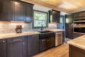 Fridge, microwave, oven, stovetop - Customer Appreciation Year!! See Discount information in Ad (Bryson City)