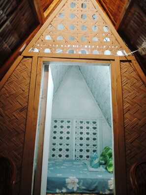 Individually decorated, individually furnished, bed sheets - Amwani Breeze (El Nido)