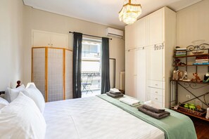 2 habitaciones, tabla de planchar con plancha, cuna de viaje y wifi 