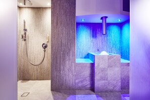 Sauna, steam room - Der grüne Baum Hotel (Ehrwald)