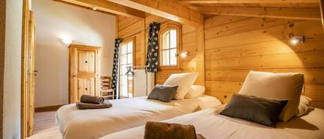 8 bedrooms, WiFi