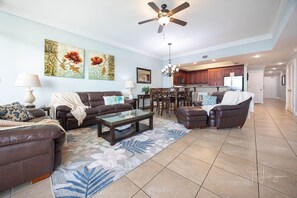 Condo, 1 Bedroom | Living area