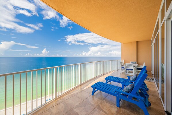 Condo, 1 Bedroom | Property grounds