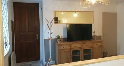 Appartement neuf pour 6 personnes face au parc du chĂąteau