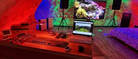 1 室のベッドルーム、WiFi、ベッドシーツ