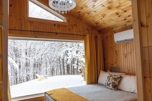 2 室のベッドルーム、WiFi (無料)、ベッドシーツ