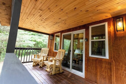 Remote Tiny Cabin & Hiking!