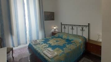 4 Schlafzimmer, Bügeleisen/Bügelbrett, kostenloses WLAN, Bettwäsche