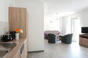 Fridge, oven, stovetop, dishwasher - Gemütlicher Bungalow in Storkow am See (Storkow)