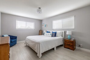 3 عدّة غرف نوم وواي فاي مجانًا وملاءات أسرّة