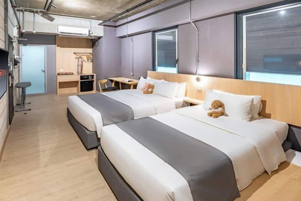 In-room safe, desk, laptop workspace, free WiFi