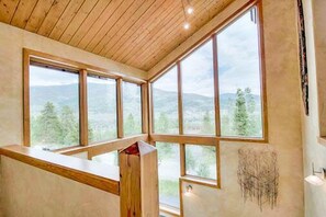 Interior - Heavenly haven w/hot tub—perfect for winter play & summer mountain escapes! (Silverthorne)