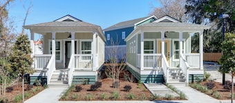 Coastal Grandma Cottage - 5 min to SAV, 15 to Beach By Lucky Savannah