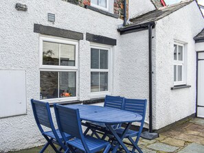 Outdoor dining - Pitcairn Cottage-UK41256 (Keswick)