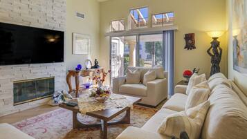 Apartment (1 Bedroom) | Interior