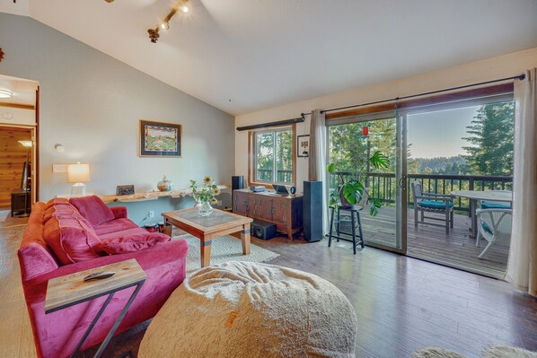 House (2 Bedrooms) | Interior - Serene Nevada City Cabin: 4 Mi to Scotts Flat Lake (Tacoma)